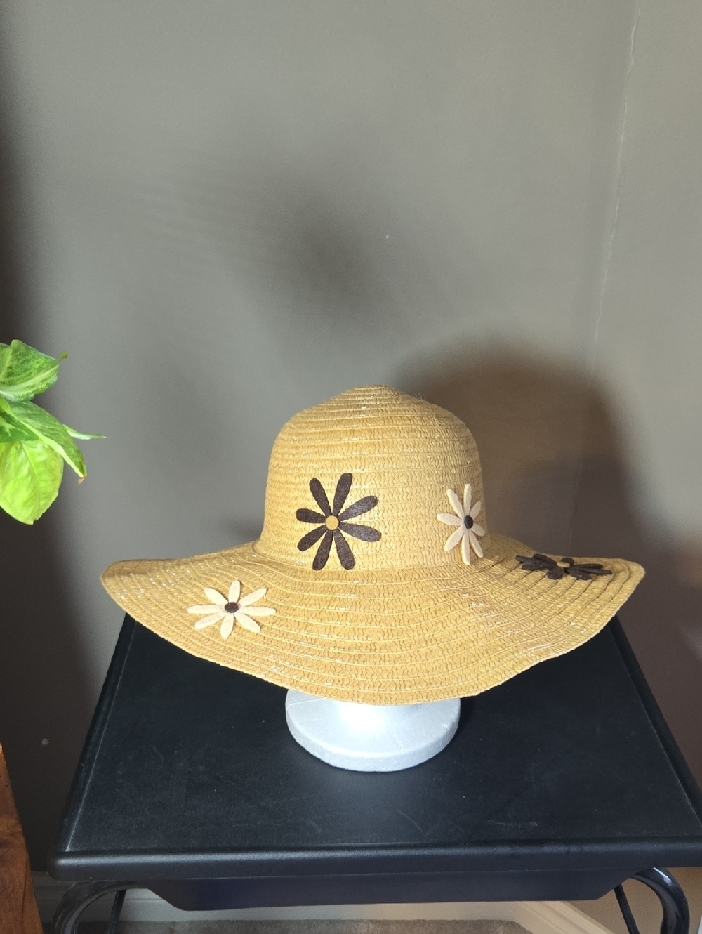 Boho Straw Sun Hat with Floral Appliqués - Tan